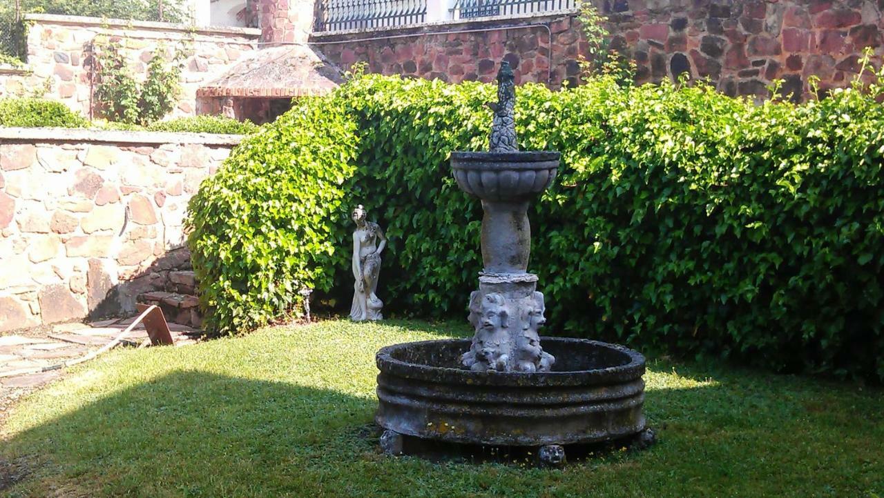 Casa De Julio Marroquin Villa Pradoluengo Buitenkant foto